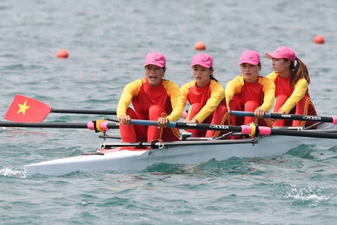 Bốn vận động viên đội tuyển nữ rowing Việt Nam thi đấu trong ngày 23/8. (Nguồn: Antara)