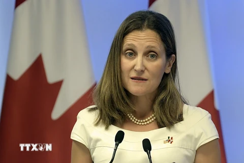 Ngoại trưởng Canada Chrystia Freeland phát biểu tại một cuộc họp báo ở Mexico City, Mexico. (Nguồn: AFP/TTXVN)