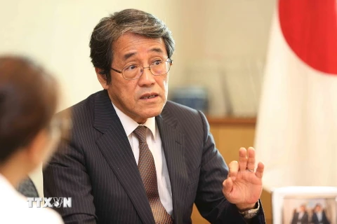 Đại sứ Nhật Bản Umeda Kunio trả lời phỏng vấn của Thông tấn xã Việt Nam. (Ảnh: Dương Giang/TTXVN)
