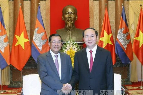 Chủ tịch nước Trần Đại Quang tiếp Samdech Techo Hun Sen, Thủ tướng Vương quốc Campuchia, tháng 12/2016. (Nguồn: TTXVN)