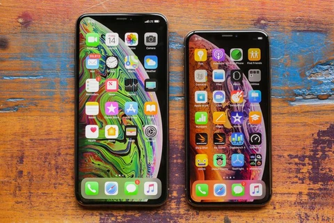 Bộ đôi sản phẩm iPhone Xs Max và Xs. (Nguồn: Cnet)