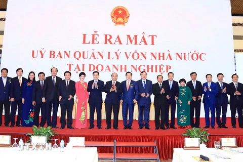 Thủ tướng Nguyễn Xuân Phúc và các đại biểu tại buổi lễ. (Ảnh: Thống Nhất/TTXVN)