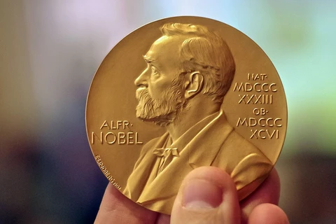 Nobel Y học năm 2018: Nghiên cứu đột phá liệu pháp trị ung thư