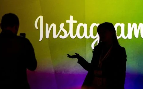 Mạng xã hội chia sẻ ảnh Instagram sập mạng ở nhiều nước 