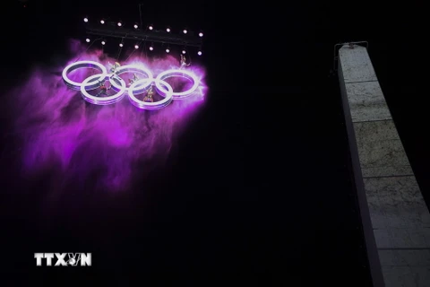 Một màn trình diễn nghệ thuật, ánh sáng đặc sắc tại lễ khai mạc Đại hội Thể thao Olympic Trẻ lần thứ 3 (YOG3) ở thủ đô Buenos Aires, Argentina tối 6/10. (Nguồn: AFP/TTXVN)
