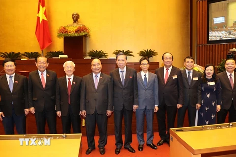 Hình ảnh Tổng Bí thư, Chủ tịch nước với các đại biểu Quốc hội