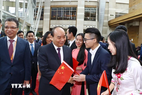 Thủ tướng tới Thượng Hải dự hội chợ nhập khẩu quốc tế Trung Quốc