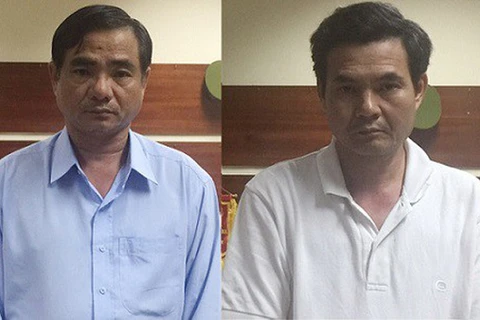 Hai bị can Đoàn Văn Phúc và Trương Văn Em tại cơ quan điều tra. (Nguồn: CA cung cấp)