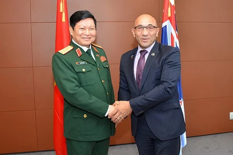 Ngài Ron Mark, Bộ trưởng Quốc phòng New Zealand đón tiếp Đại tướng Ngô Xuân Lịch, Ủy viên Bộ Chính trị, Phó Bí thư Quân ủy Trung ương, Bộ trưởng Bộ Quốc phòng. (Nguồn: mod.gov.vn)
