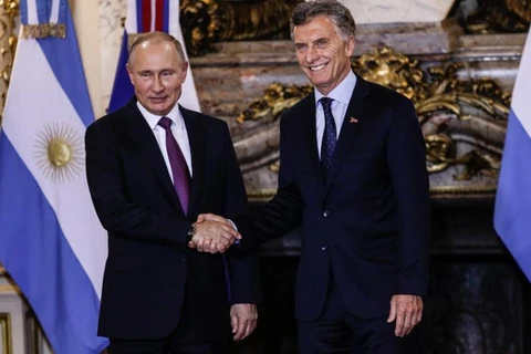 Tổng thống Argentina Mauricio Macri đón và hội đàm với người đồng cấp Nga Vladimir Putin. (Nguồn: lanacion.com.ar)