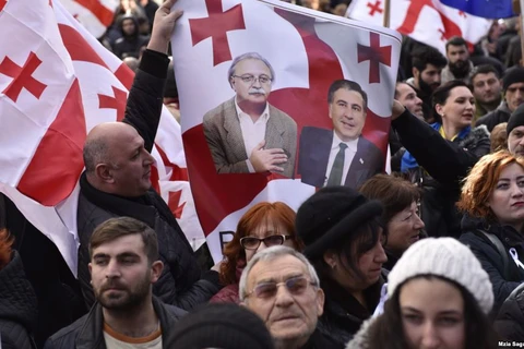 Biểu tình phản đối kết quả bầu cử ở Gruzia. (Nguồn: rferl.org)
