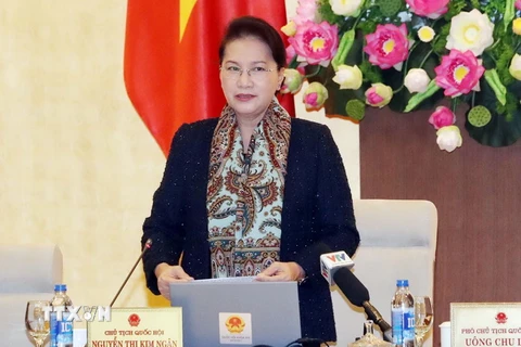 Chủ tịch Quốc hội Nguyễn Thị Kim Ngân phát biểu bế mạc phiên họp. (Ảnh: Trọng Đức/TTXVN)