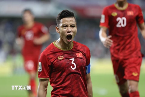 Đội trưởng Quế Ngọc Hải ghi bàn nâng tỷ số lên 2-0 cho đội tuyển Việt Nam trong trận đấu với đội tuyển Yemen. (Ảnh: Hoàng Linh/TTXVN)