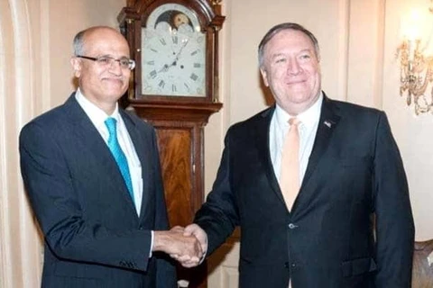 Bí thư Đối ngoại Ấn Độ Vijay Gokhale và Ngoại trưởng Mỹ Mike Pompeo tại Washington. (Nguồn: ndtv.com)
