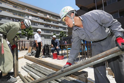Công nhân lao động ở một công trường ở Nhật Bản. (Nguồn: asia.nikkei.com)
