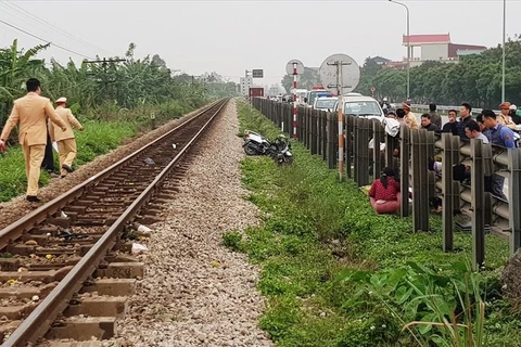 Nam Định: Tai nạn tàu hỏa khiến hai người tử vong
