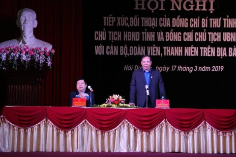 Bí thư Tỉnh ủy, Chủ tịch Hội đồng Nhân dân tỉnh Hải Dương Nguyễn Mạnh Hiển phát biểu tại đối thoại. (Ảnh: Mạnh Minh/TTXVN)