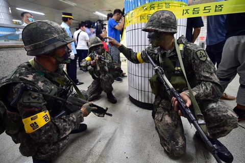 Ảnh tư liệu: Binh sỹ Hàn Quốc tham gia cuộc tập trận chống khủng bố một phần của cuộc tập trận Ulchi Freedom Guardian (Người bảo vệ Tự do Ulchi) tại Seoul. (Nguồn: AFP/TTXVN)