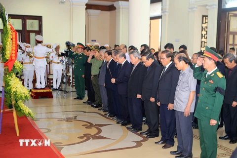 Hình ảnh Lễ viếng nguyên Chủ tịch nước Lê Đức Anh tại Thừa Thiên-Huế