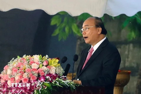 Thủ tướng Nguyễn Xuân Phúc phát biểu tại Lễ kỷ niệm 990 năm Thanh Hóa. (Ảnh: Thống Nhất/TTXVN)