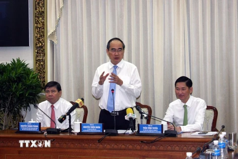 Bí thư Thành ủy Thành phố Hồ Chí Minh Nguyễn Thiện Nhân phát biểu chỉ đạo hội nghị. (Ảnh: Tiến Lực/TTXVN)