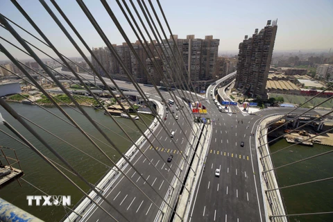 Cận cảnh cây cầu treo rộng nhất thế giới mới khánh thành ở Ai Cập