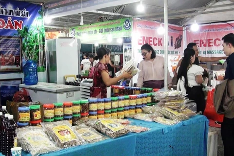 Khai mạc Hội chợ mua sắm và ẩm thực hàng Việt Nam-Thái Lan năm 2019