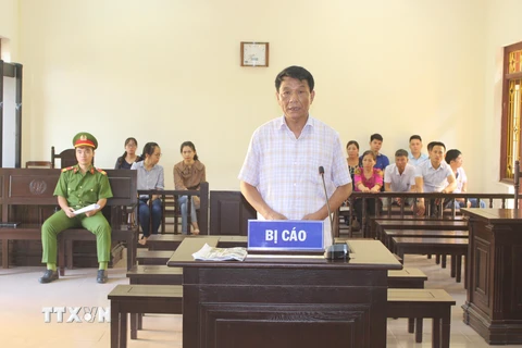 Bị cáo Nguyễn Xuân Tiến tại phiên tòa xét xử. (Ảnh: Nguyễn Chinh/TTXVN)