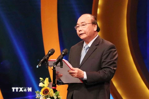 Thủ tướng dự Lễ trao Giải Báo chí Quốc gia lần thứ XIII năm 2018