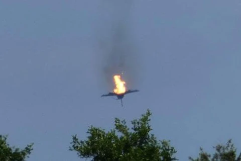 Hình ảnh một chiếc Eurofighter bị rơi sau va chạm. (Nguồn: AFP)