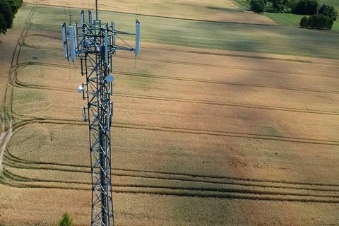 Một cột thu phát sóng di động ở vùng nông thôn Mỹ. (Nguồn: mobileworldlive.com)