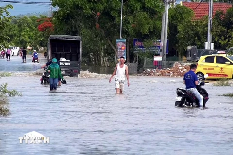 Hình ảnh thị xã Hoàng Mai của Nghệ An ngập trong biển nước sau mưa lớn