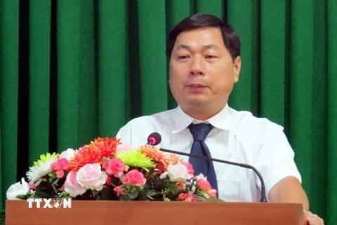 Ông Lâm Hoàng Nghiệp, tân Phó Chủ tịch Ủy ban Nhân dân tỉnh Sóc Trăng phát biểu. (Ảnh: Trung Hiếu/TTXVN)