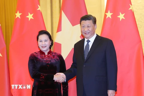 Hình ảnh Chủ tịch Quốc hội hội kiến với các nhà lãnh đạo Trung Quốc