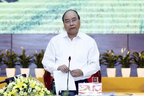 Thủ tướng Nguyễn Xuân Phúc chủ trì buổi làm việc của Tiểu ban Kinh tế-Xã hội Đại hội XIII với các địa phương khu vực miền núi phía Bắc. (Ảnh: Thống Nhất/TTXVN)