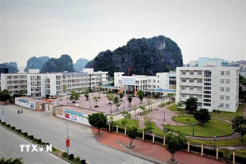 Trường trung học phổ thông Chuyên Hạ Long, nơi xảy ra vụ việc. (Nguồn: TTXVN phát)