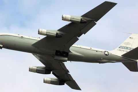Máy bay giám sát Mỹ OC-135B. (Nguồn: sputniknews.com)