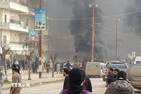 Hiện trường vụ đánh bom xe tại Afrin, Syria, ngày 13/9/2019. (Nguồn: Anadolu Agency/ TTXVN)