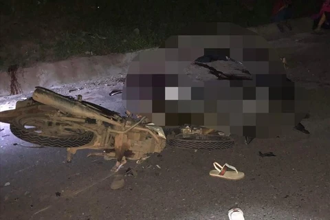 Xe máy đâm nhau kinh hoàng trên đường Hồ Chí Minh, 4 người chết