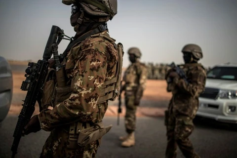 Quân đội Mali trong một chiến dịch càn quét phiến quân Hồi giáo. (Nguồn: AFP)