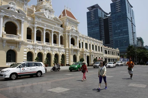 Công trình kiến trúc trụ sở Ủy ban Nhân dân Thành phố Hồ Chí Minh. (Ảnh: Hoàng Hải/TTXVN)