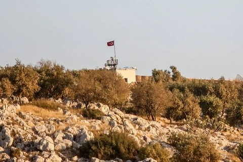 Một trạm quan sát quân sự của Thổ Nhĩ Kỳ ở biên giới với Syria. (Nguồn: apa.az)