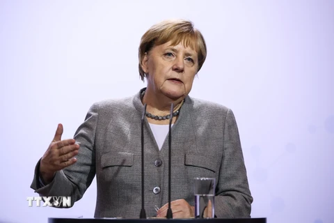Thủ tướng Đức Angela Merkel phát biểu trong cuộc họp báo tại Meseberg, ngày 18/11. (Nguồn: THX/TTXVN)