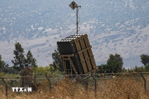 Hệ thống phòng thủ tên lửa Vòm Sắt của Israel được triển khai gần thị trấn Bet Hillel, miền Bắc nước này ngày 25/8/2019. (Nguồn: AFP/TTXVN)