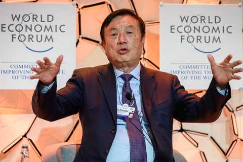Nhà sáng lập Huawei Nhậm Chính Phi phát biểu tại Diễn đàn Kinh tế Thế giới ở Davos, Thụy Sĩ ngày 21/10. (Nguồn: AFP)