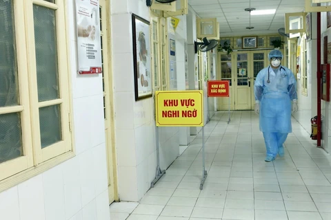 Bệnh viện Đa khoa Đống Đa (Hà Nội) chú trọng công tác chống nhiễm khuẩn đảm bảo phòng chống dịch bệnh nCoV cho cán bộ, nhân viên y tế và cộng đồng. (Ảnh: Dương Ngọc/TTXVN)