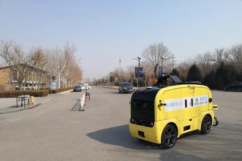 Xe robot giao hàng tự hành của dịch vụ giao hàng trực tuyến Meituan Dianping. (Nguồn: SCMP)