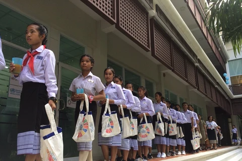 Học sinh Lào. (Nguồn: twitter.com/uninlaopdr)