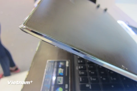Laptop ASUS Bamboo ra đời năm 2008 với lớp vỏ tre là một trong những mẫu lạ mắt nhất thời điểm đó. (Ảnh: PV/Vietnam+)