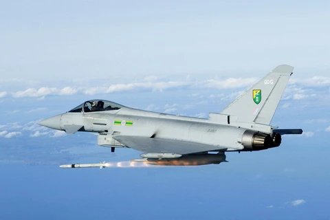 Máy bay Eurofighter Typhoon của không quân Hoàng gia Anh. (Nguồn: milavia.net)